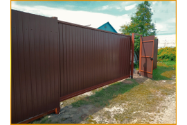 Калиновка - Установка забора из профлиста с калиткой.