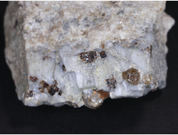 Циркон (кристаллы в породе), Россия, Южный Урал, Вишневые горы (55*42*30 мм, 103 г) №17776