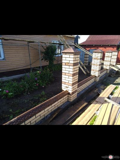 Колпаки на столбы полимерпесчаные (капельник) на 1.5 кирпича