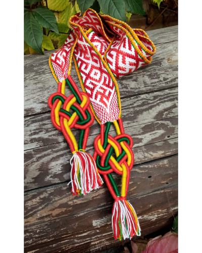 Мужской свадебный пояс со свастиками