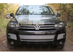 Защита радиатора Volkswagen Touareg II 2010-2014 боковая часть (2 части) chrome