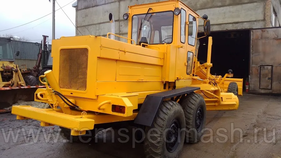 Автогрейдер ДЗ-122Б