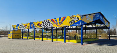 Автодром с питанием от пола 15х16 м.