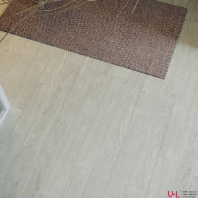 Кварцвиниловая плитка Art East Tile Hit Дуб Джапанди 751 42 класс толщина 2.5 мм клеевая 2.23 м2