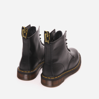 Doc martens smooth black 146 best sale