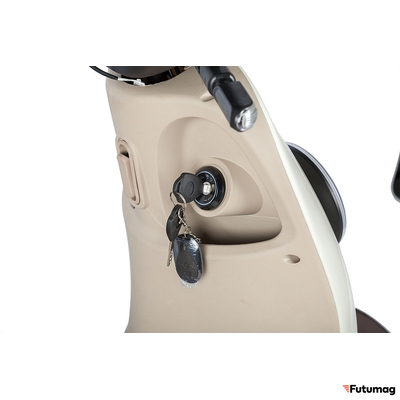 Электротрицикл Rutrike Gelbert Ogma 48V/60V 650Вт бело-коричневый