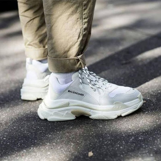 Кроссовки Balenciaga Triple S (Баленсиага) белые купить в Москве