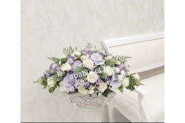 Узнайте, как выбрать композицию из искусственных цветов удлинённой формы, которая станет гармоничным дополнением вашего интерьера 20