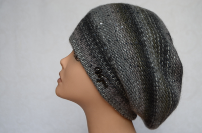 Женский берет серого цвета зимний с пайетками Vizio Италия 5192