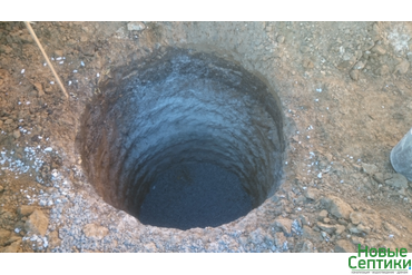 Подготовка основания дренажного колодца