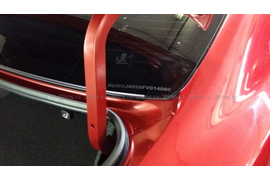 Противоугонная маркировка стекла VINSTOP автомобиля Mazda 6 