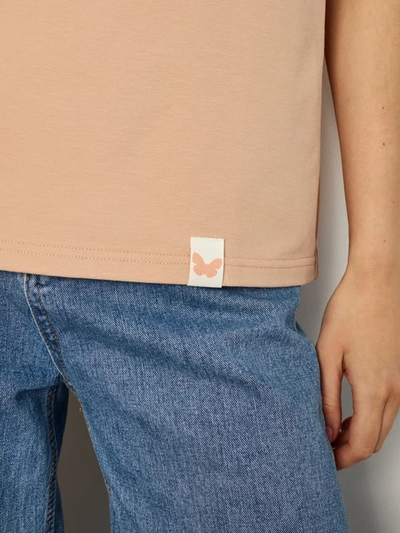 ЖЕНСКАЯ ФУТБОЛКА БЕЖЕВАЯ "ДАРИ"