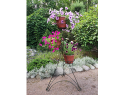Подставка - стойка для цветов на три кашпо 60*106*60см 4,4кг ковка Россия 2920-021078