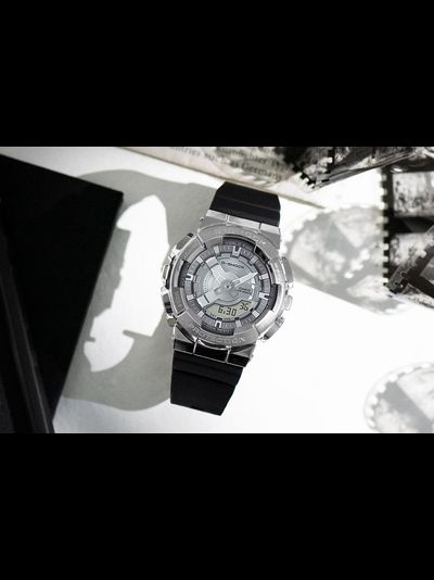 Часы Casio G-Shock GM-S110-1A