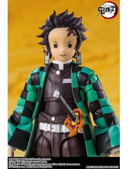 Фигурка Дзэницу Агацума (Zenitsu Agatsuma S.H.Figuarts)