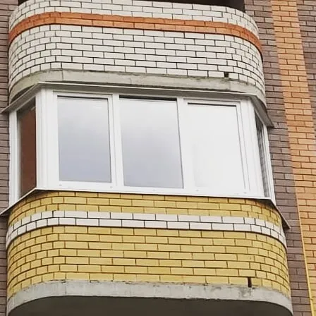 тёплое остекление эркерной лоджии пластиковым профилем Века во Владимире, ул.мира , д.15Д