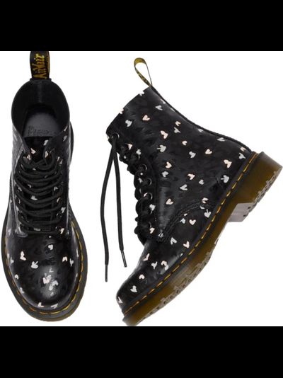 DR.MARTENS 1460 PASCAL CHAOS HEARTS BLACK