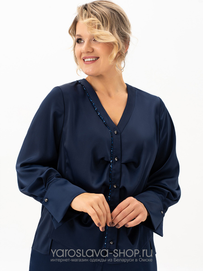 Нарядный брючный костюм в синем цвете