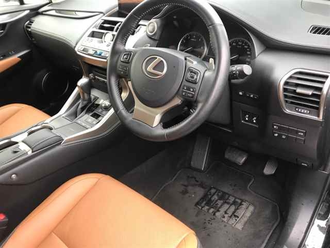 Автомобиль Lexus NX300 AGZ10 2017 год