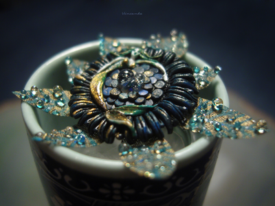 Необычное кольцо с опалом "Ундиникум - русалочий цветок"