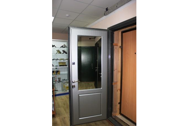 внутри с зеркалом и МДФ 16 мм