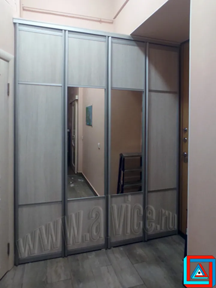 Фото 06 - Дверь 4-х створчатая для ниши хоз. назначения