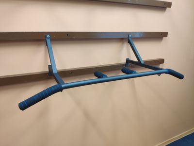 Турник с 3 хватами с неопреновыми ручками (TUR-004n)