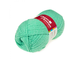 Пряжа Подмосковная для вязания 50% шерсть, 50% акрил. Длина нити и вес: Моток 100 грамм, 250 метров  цвет    57 Салат