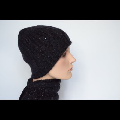 Черная вязаная шапка с пайетками Vizio Италия 8064 C