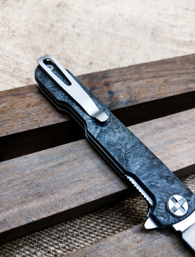 Складной нож Single EVO. Клинок ДОЛ, СТАЛЬ ELMAX, хаотичный карбон