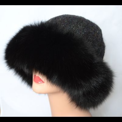 Черная шапка с мехом Vizio Италия 5543