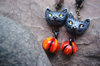 "Стражи сумеречных теней", длинные серьги с тыквами и серыми волками