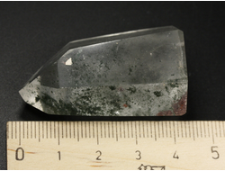 Кварц горный хрусталь с фантомами и хлоритом, кристалл полированный, Бразилия (43*28*20 мм, 33 г) №36855