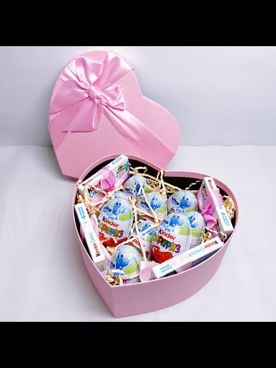 Подарочная коробка большое сердце розовое