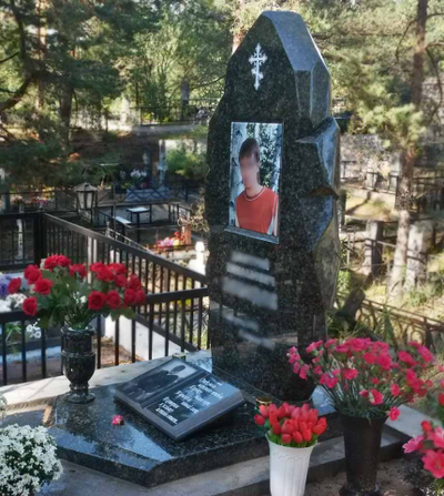 Элитный памятник НГ-51