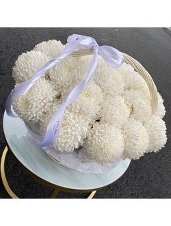 КОРЗИНА ИЗ 17 ЗЕФИРНЫХ ХРИЗАНТЕМ