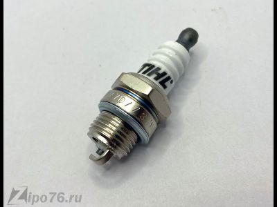 Свеча для бензопилы триммера зажигания 2-х тактная