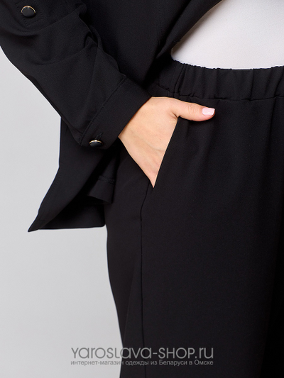 Костюм 2-х предметный брючный черного цвета