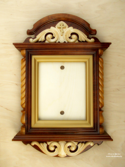 Киот резной