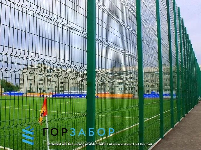 Секционный забор для спортплощадки