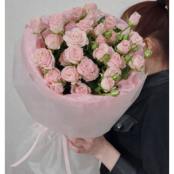 7 веток кустовой голландской розы