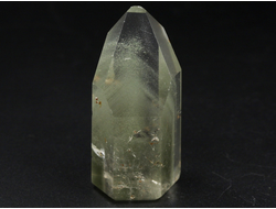 Кварц горный хрусталь с фантомами и хлоритом, кристалл полированный, Бразилия (51*27*22 мм, 44 г) №36858