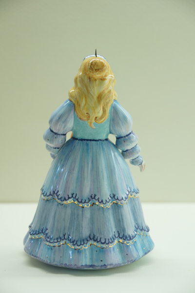 Золушка на балу