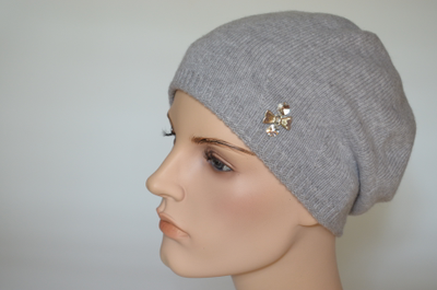 seriy-vyazaniy-beret-iz-kashemira-loro-piana-italiya-vizio-7016