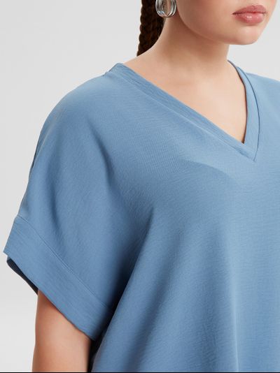 Топ с угловым вырезом цвета индиго