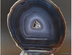 Агат — полированная пластина «Грот» 117*105*6 мм