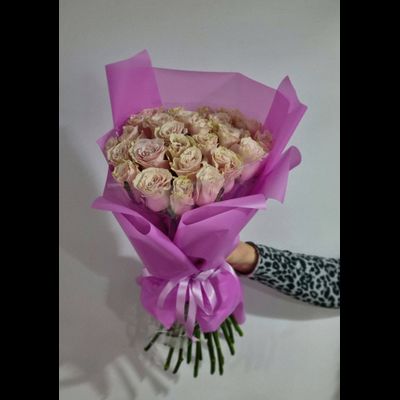 Роза Эквадор 50 см. 25 шт.