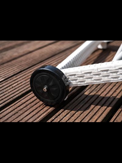 Плетеный шезлонг Milano белый