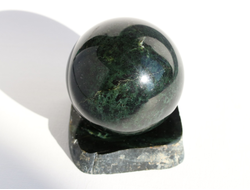 Шар Нефрит (без подставки), Северный Кавказ (62 мм, 334 г) №4359