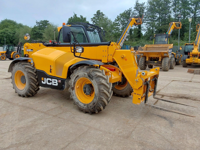 Телескопический погрузчик JCB 535-95